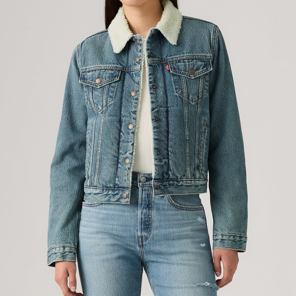 Levi's Women's Original Denim Trucker with Sherpa Lining